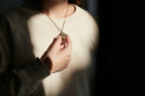 Mystères révélés : Bijou cube de métatron