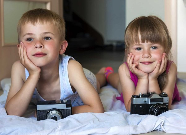 Pourquoi offrir un appareil photo aux enfants : arguments convaincants
